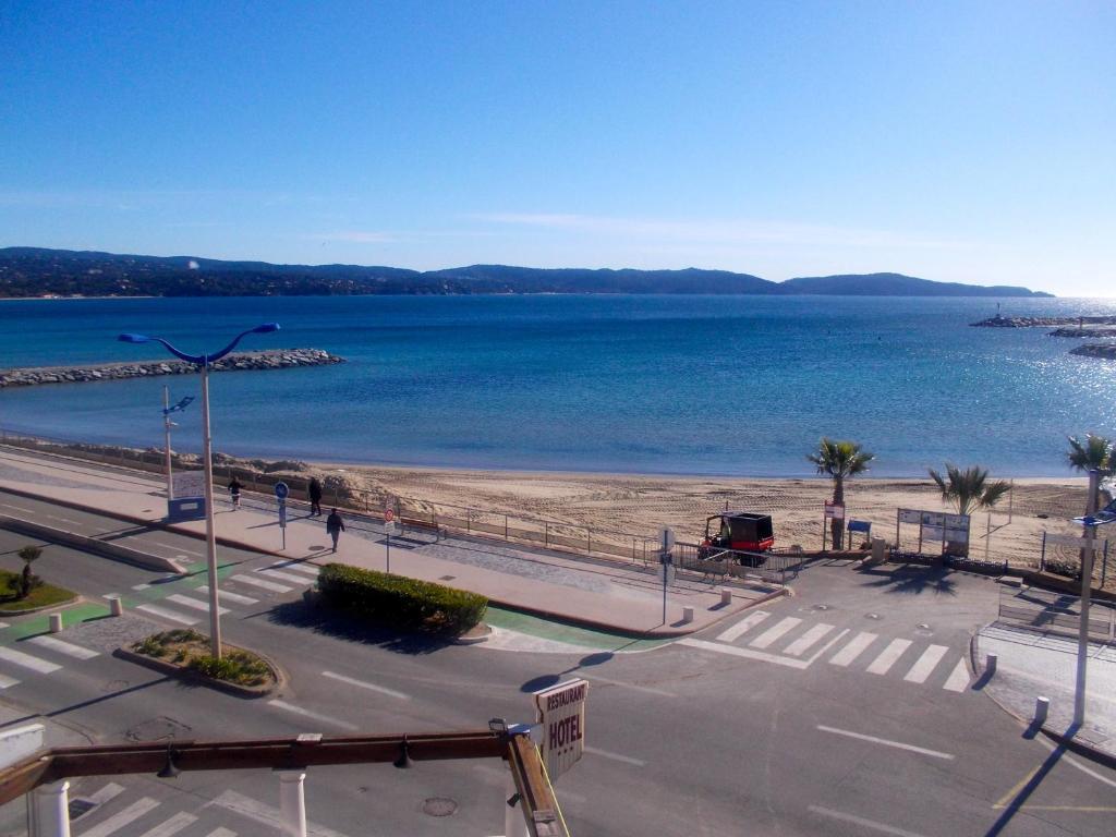 Hotel Les Alizes Cavalaire-sur-Mer Luaran gambar